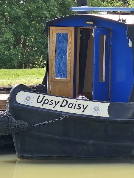 Upsy Daisy narrowboat on the Kennet and Avon Canal
